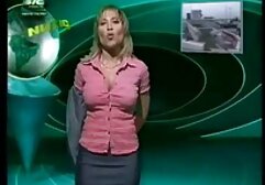彼女の兄の妹が彼女を犯しているわけではなく、彼女は彼女の猫で彼のコックをこすっただけです 無料 動画 アニメ 女性