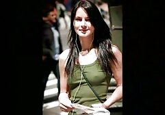 彼はイスラム教徒の女性小さな癌をねじって、強い生殖器官と穴に入ります 女性 向け アニメ av